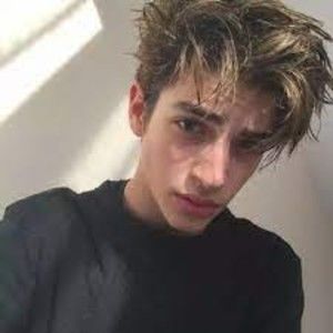 Meet your Posher, Cody